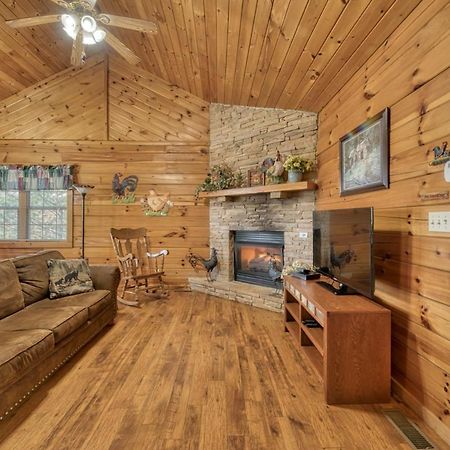 A Hen House Villa Pigeon Forge Bagian luar foto