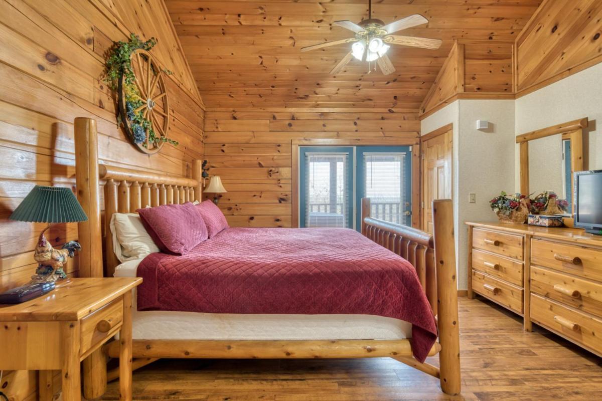 A Hen House Villa Pigeon Forge Bagian luar foto