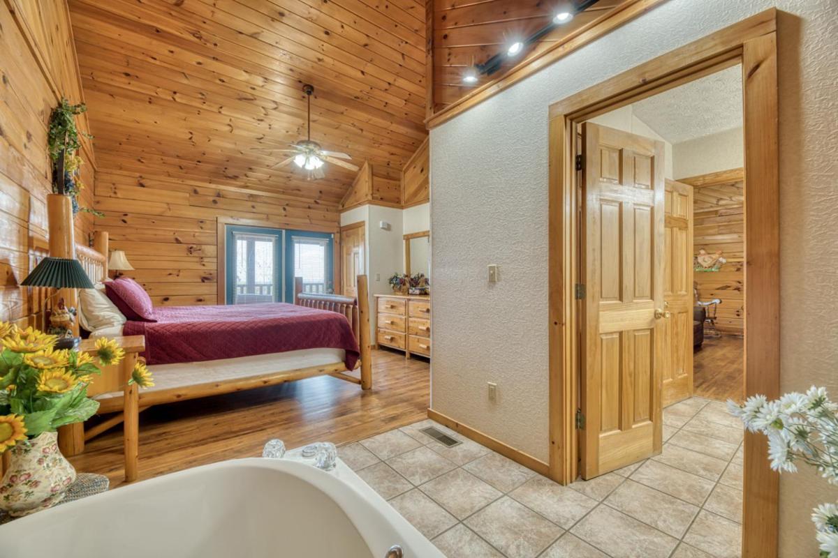 A Hen House Villa Pigeon Forge Bagian luar foto